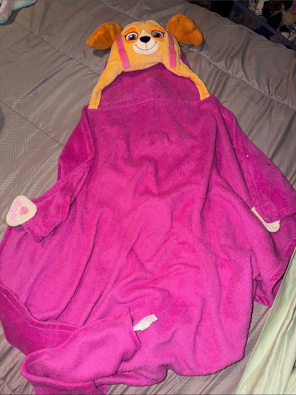 Paw Patrol Skye hooded blanket